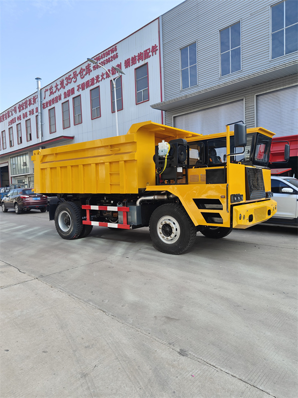 礦用四不像運輸車
